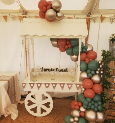 Sweet Cart with Balloon Garland